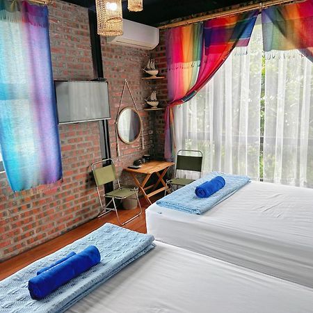 Halo Bay Homestay Ha Long Exterior foto