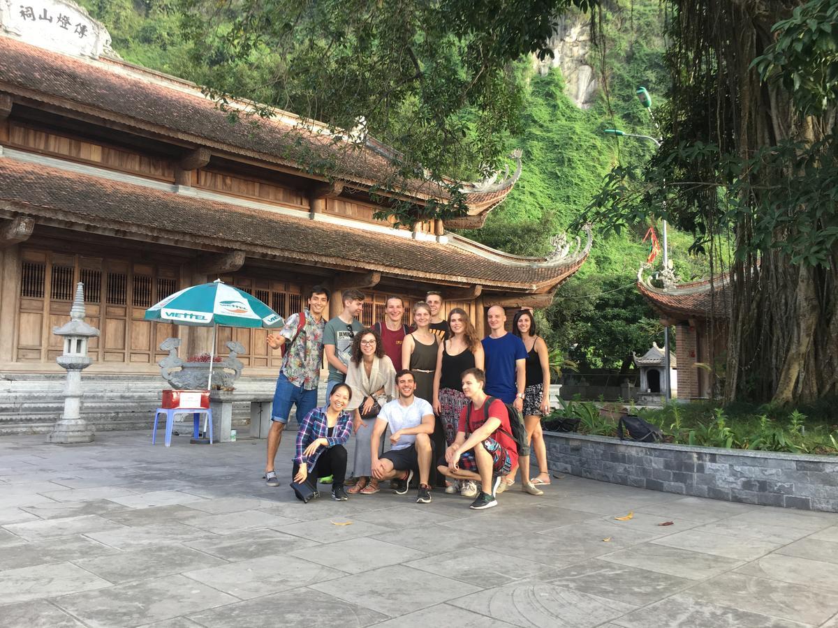 Halo Bay Homestay Ha Long Exterior foto